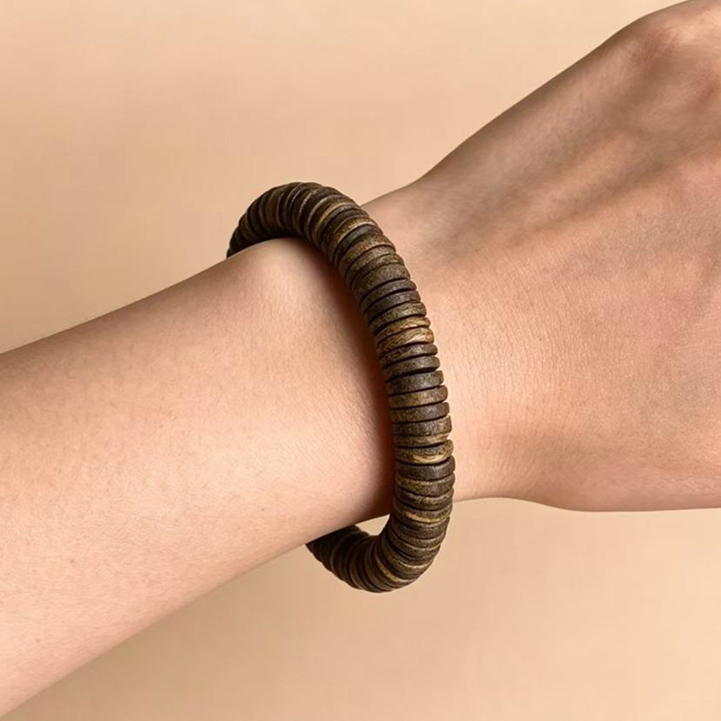 Natural Agarwood 10mm Disc Bead Bracelet | Handcrafted Flat Round Spacer Wood Beads | Single Loop Design | Dense Grain Pattern | Unique Layered Texture | Unisex Daily Wear Jewelry Gift